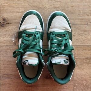 Nike Forest Green and Cream Sneakers